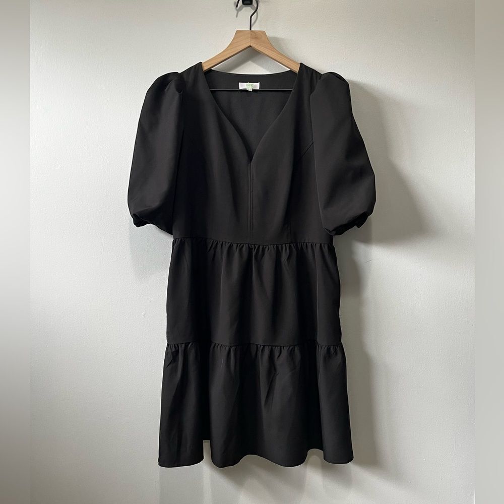 JADE Black Bubble Sleeve Tiered Dress L NWOT